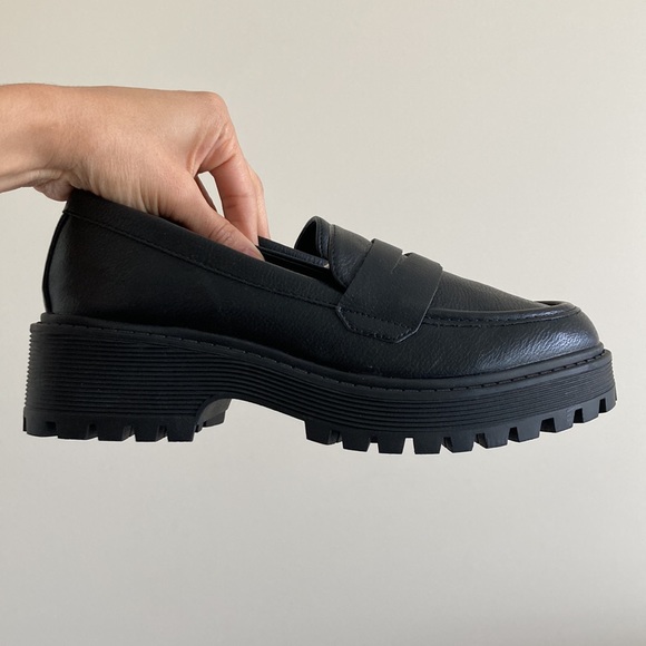 Sincerely Jules Platform Loafers - Picture 1 of 14